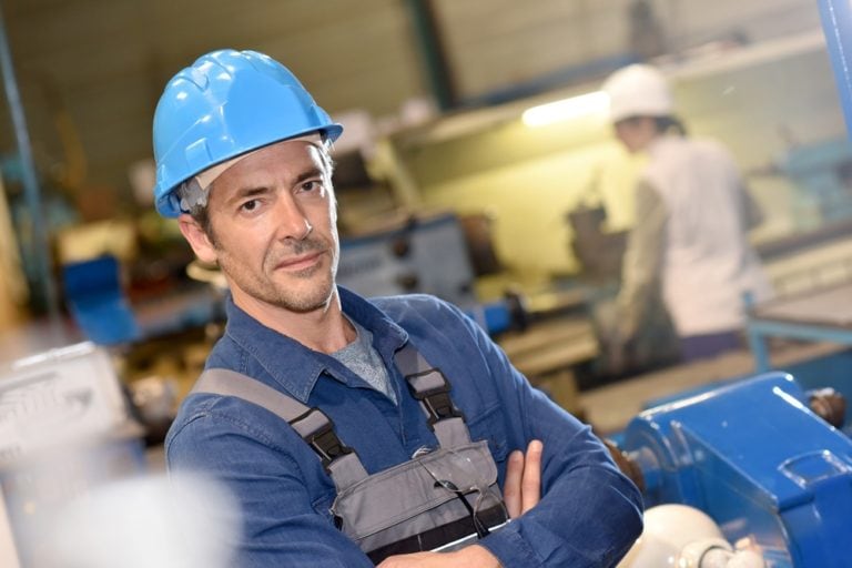 Making the Case for Change: 4 Ways to Approach Change Management in Manufacturing